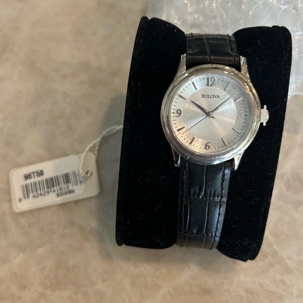 NWT Bulova 96T58 Black Leather Strap Silver Dial Classic Ladies Watch - Picture 2 of 3